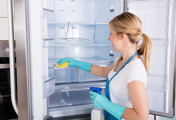 Refrigerator Deep Cleaning